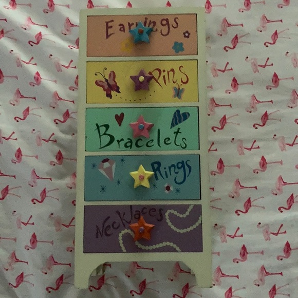 Jewelry box - Picture 1 of 6